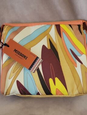 New Missoni Multicolor Abstract Print Cosmetic Pouch Medium Purse Kit